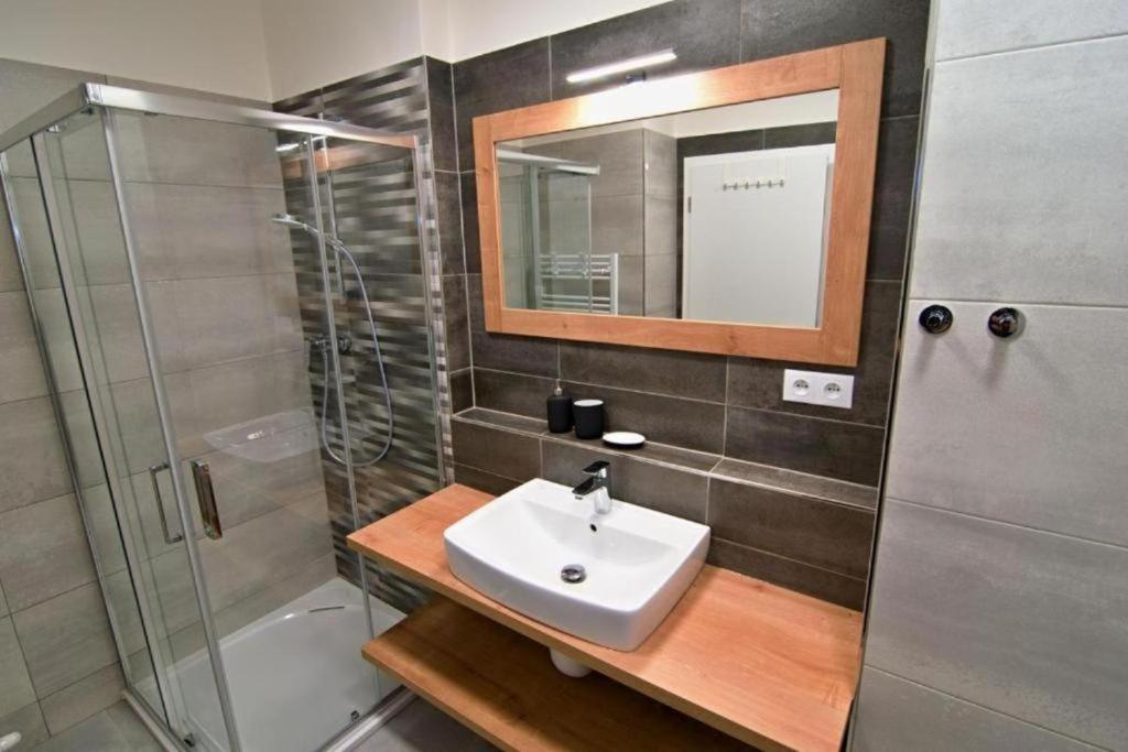 Apartment Korzo 318/3 伏尔塔瓦河畔利普诺 外观 照片